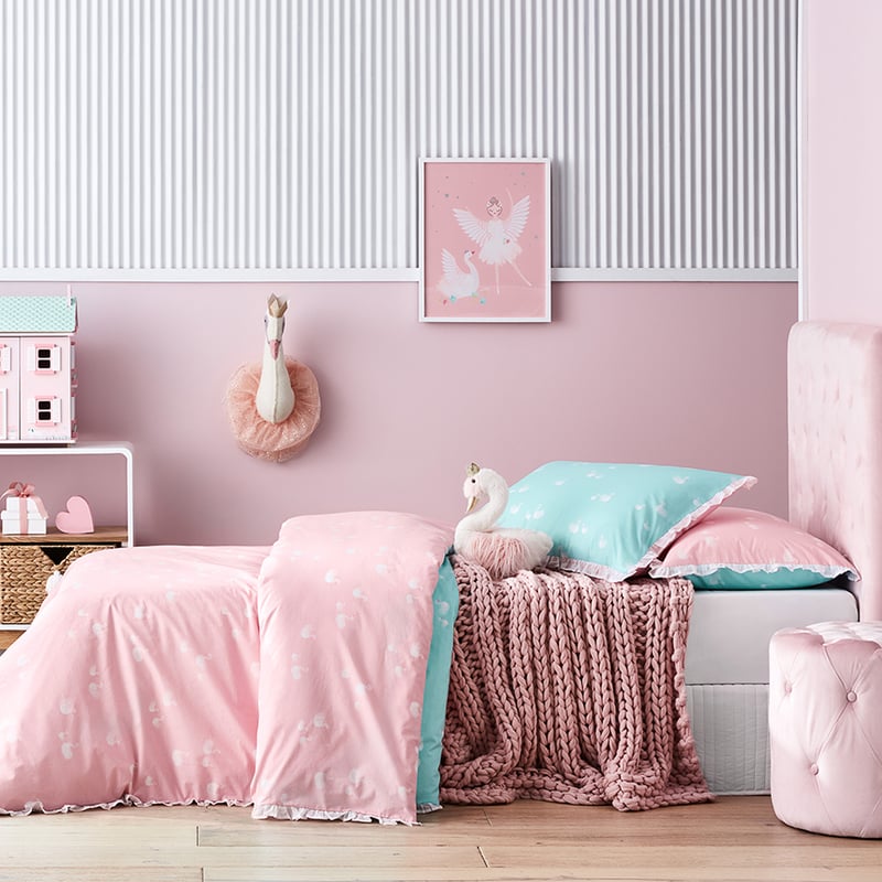 Swan Ruffle Quilt Cover Set