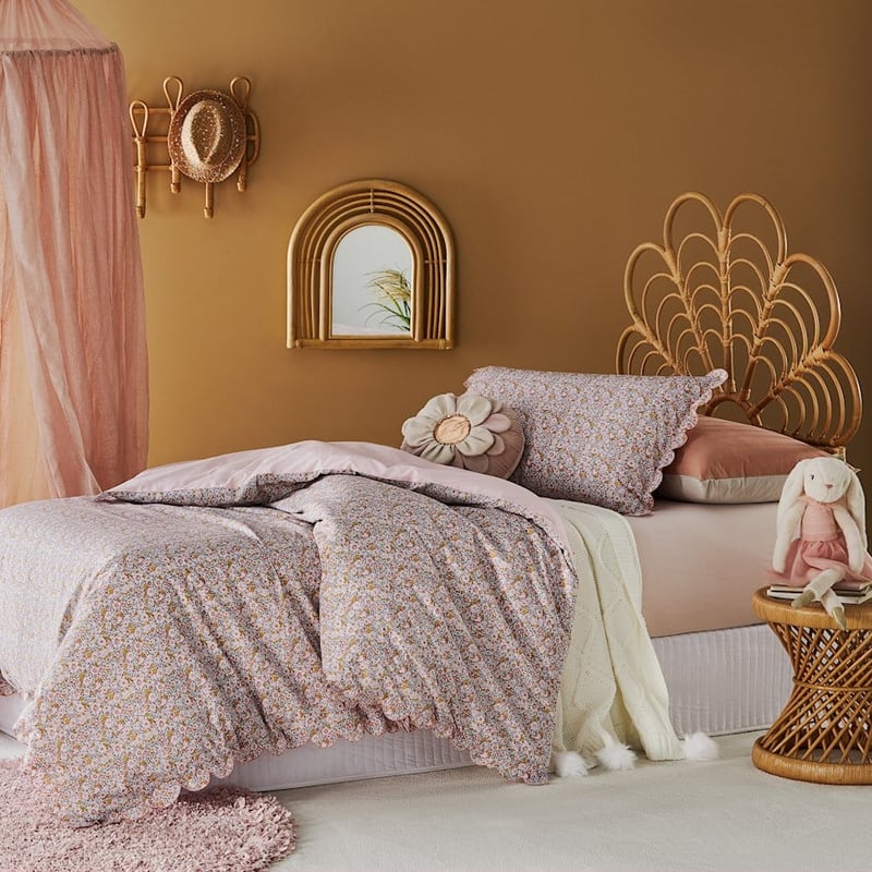 Blossom Scallop Multi Quilt Cover Set