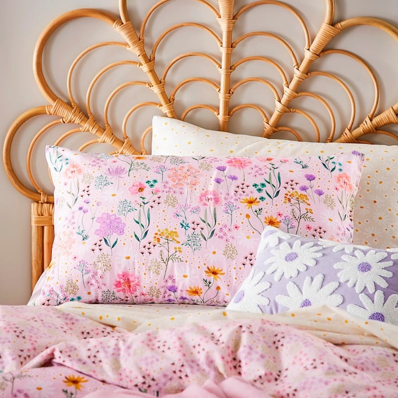 Sashas Garden Soft Pink Quilt Cover Set