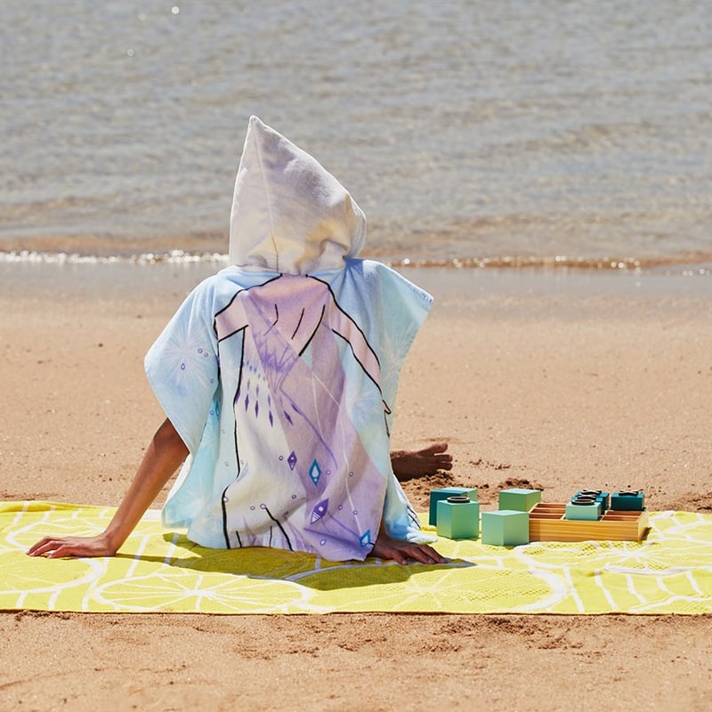 Disney Frozen 2 Elsa Hooded Towel