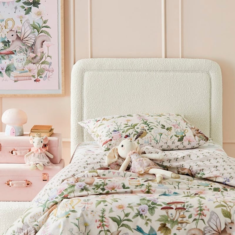 Boucle White Bedhead