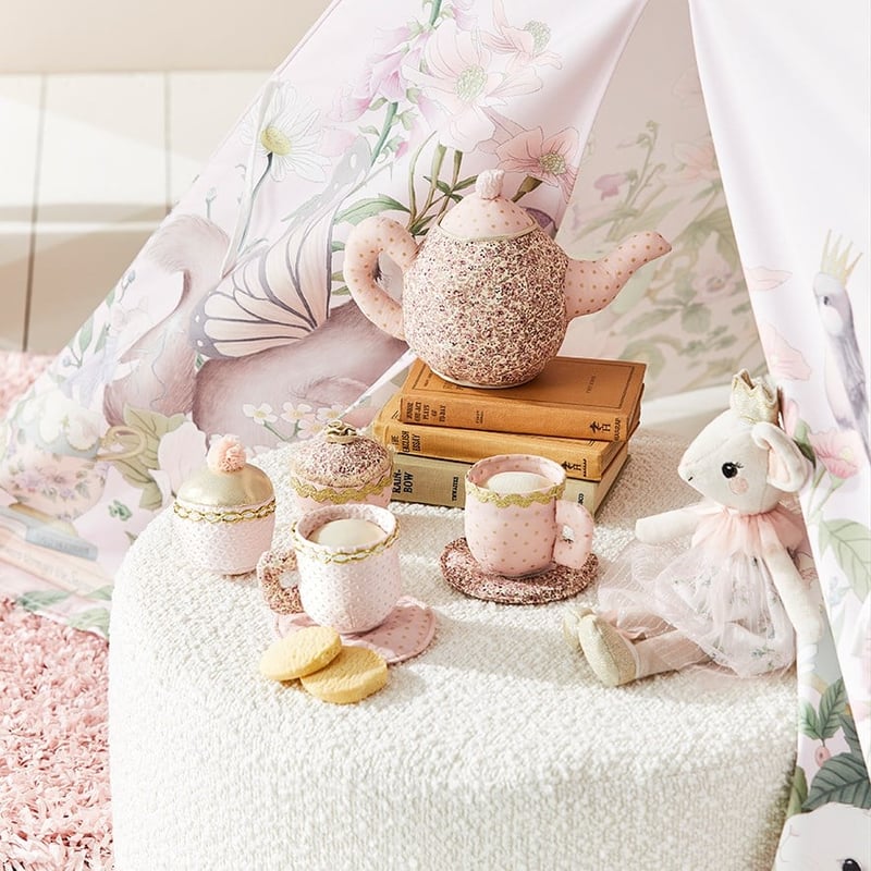 Poppy's Tea Party Tea & Cup Set