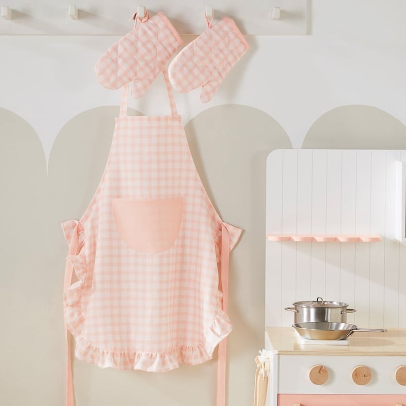 Apron and Mitt Set Play Accessories