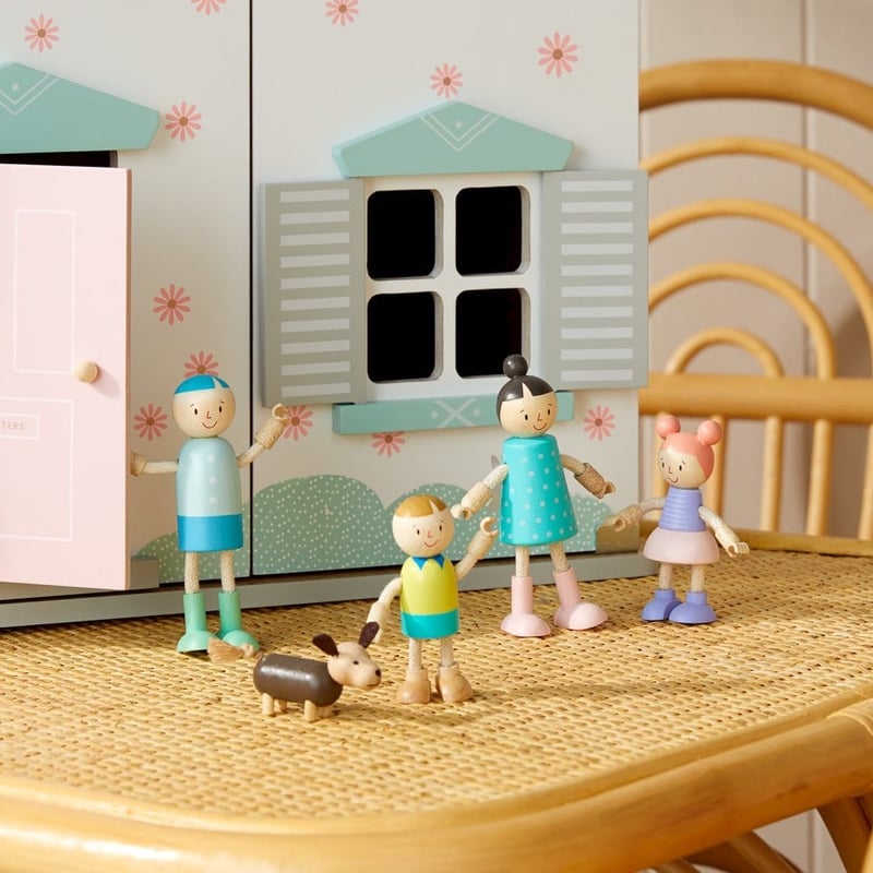 Doll House Family Set of 5