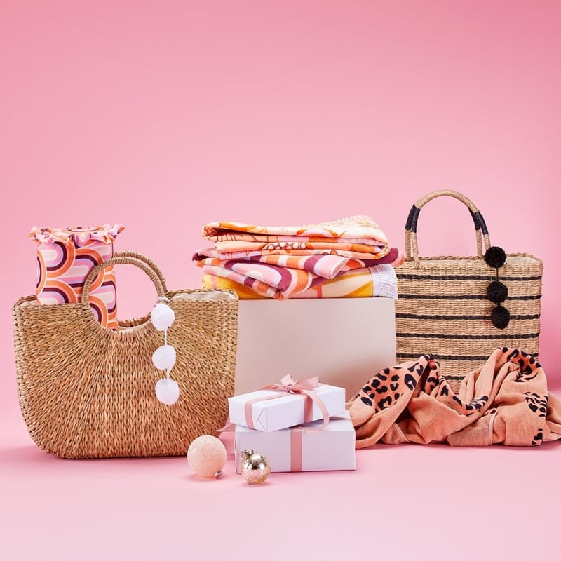 Seagrass Natural Pom Pom Beach Basket