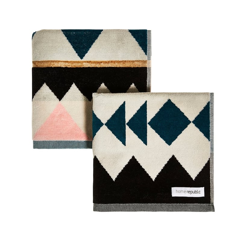 Helsinki Hand Towels Pack of 2 Luxe Gold