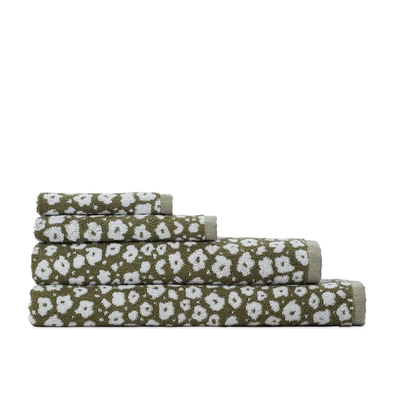 Daisy Bay Leaf Towel Range