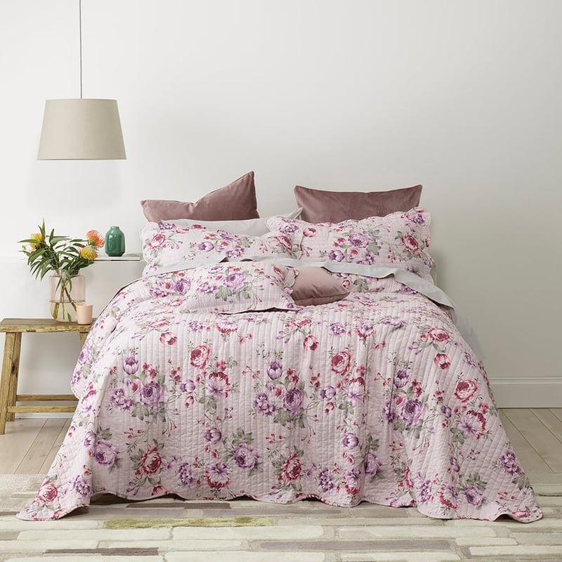 Dahlia Lilac Bedspread Set + Accessories