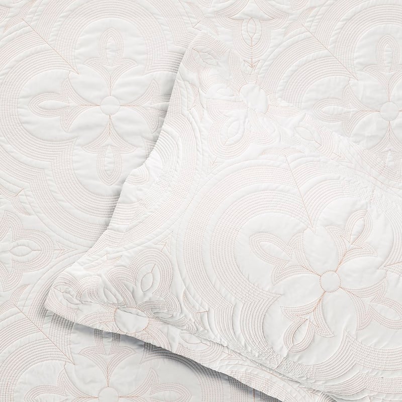 Edna Ivory Bedspread Set + Accessories