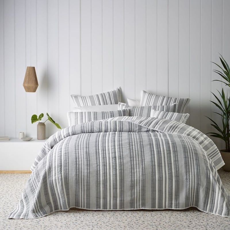 Wilson Grey Bedspread Set + Accessories