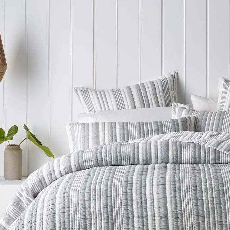 Wilson Grey Bedspread Set + Accessories