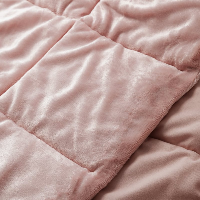 Plush Rose Quilted Blanket