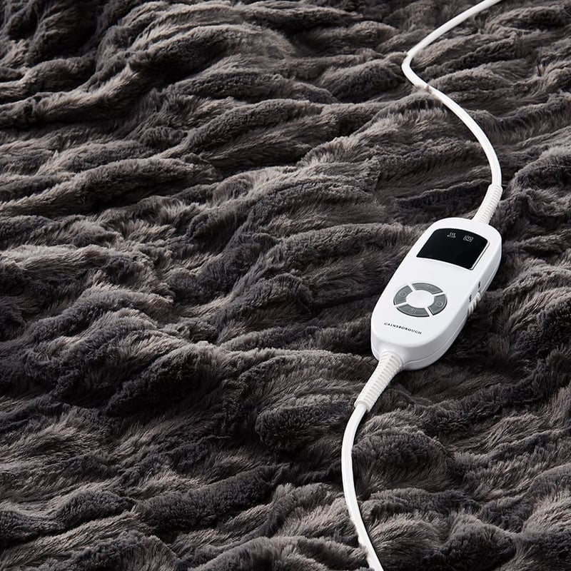 Deluxe Coal Heated Faux Fur Blanket