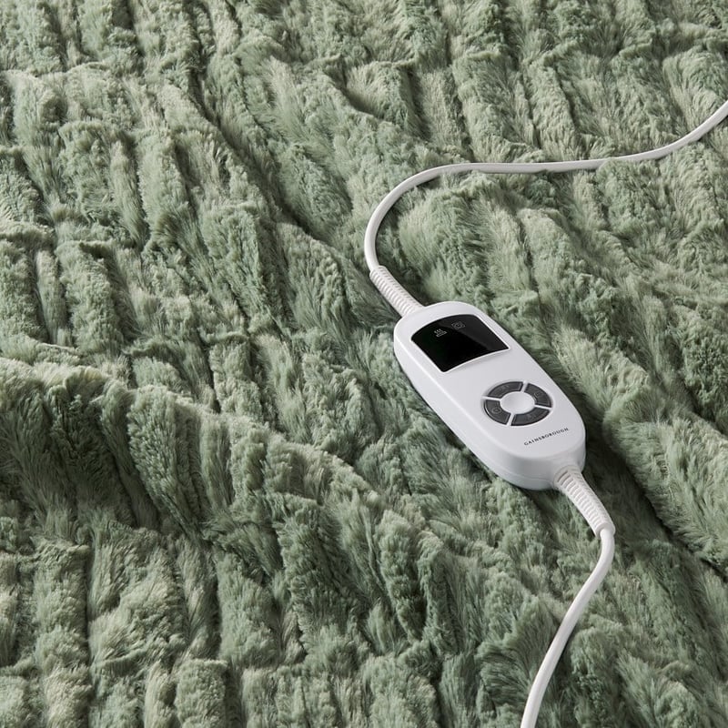 Deluxe Heated Soft Sage Faux Fur Blanket