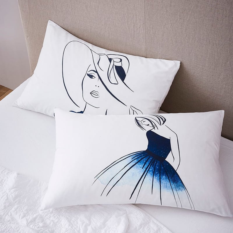 Text Pillowcase Girl in Hat