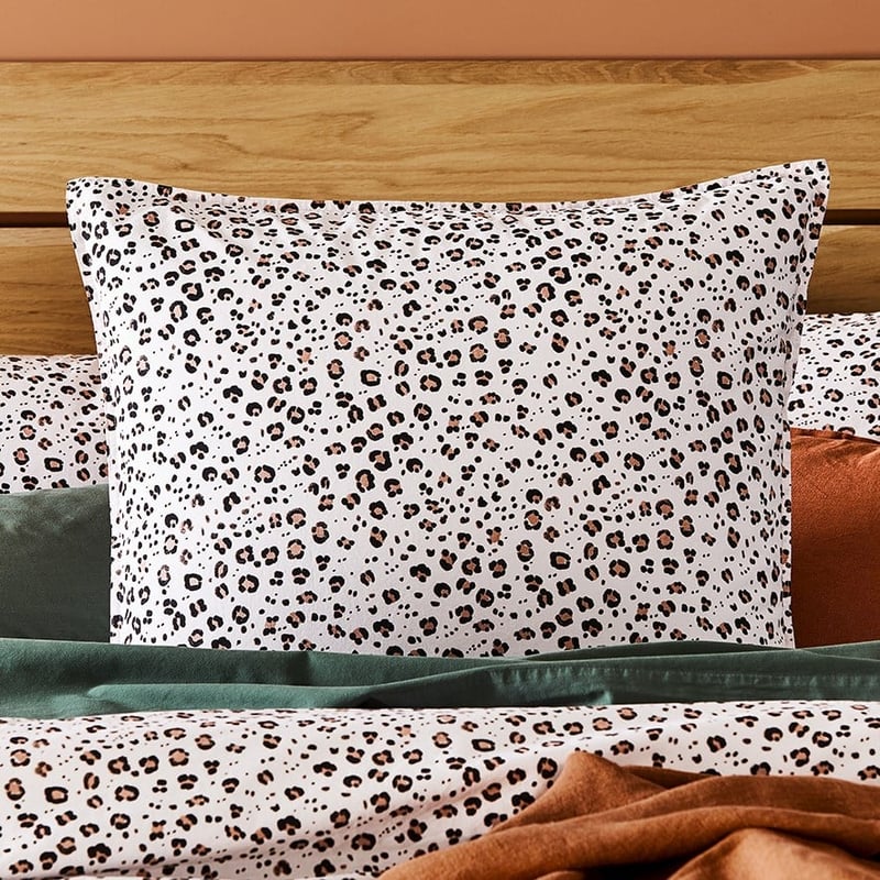 Stonewashed Printed Nude Leopard Pillowcase