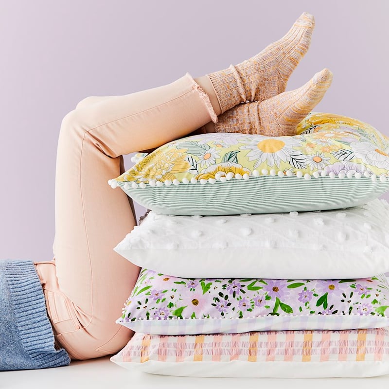 Demi Tufted White Pillowcase