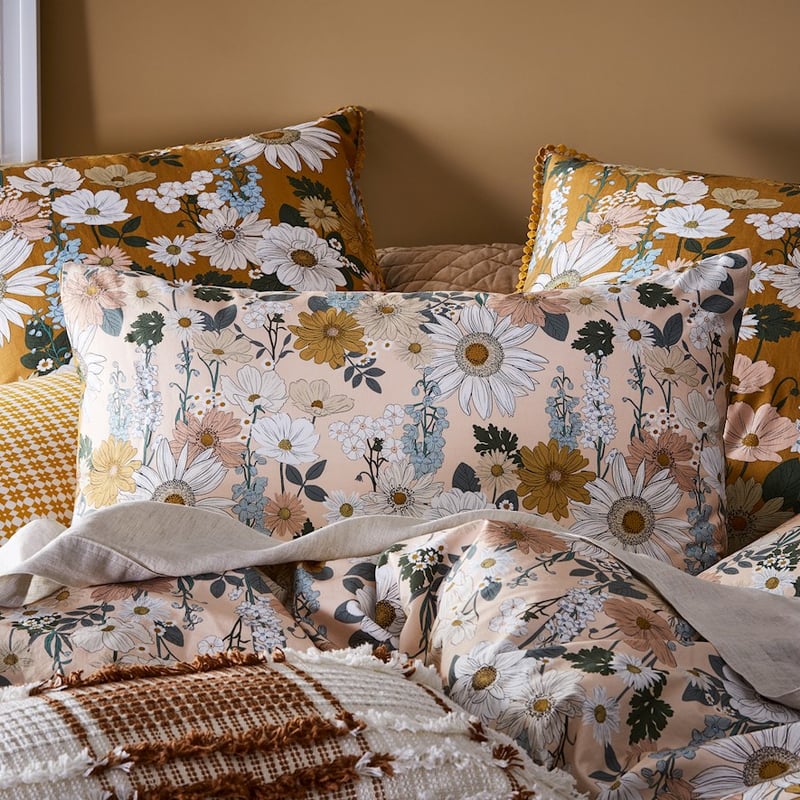 Maggie Multi Quilt Cover Set + Pillowcases