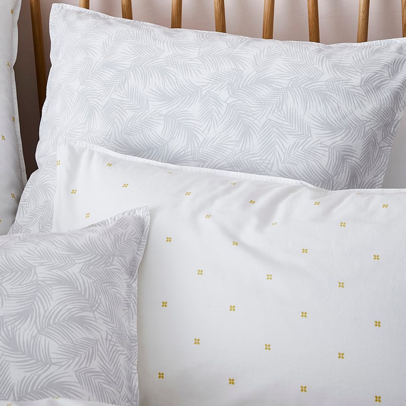 Stonewashed Printed Cotton Cluster Fern Quilt Cover
