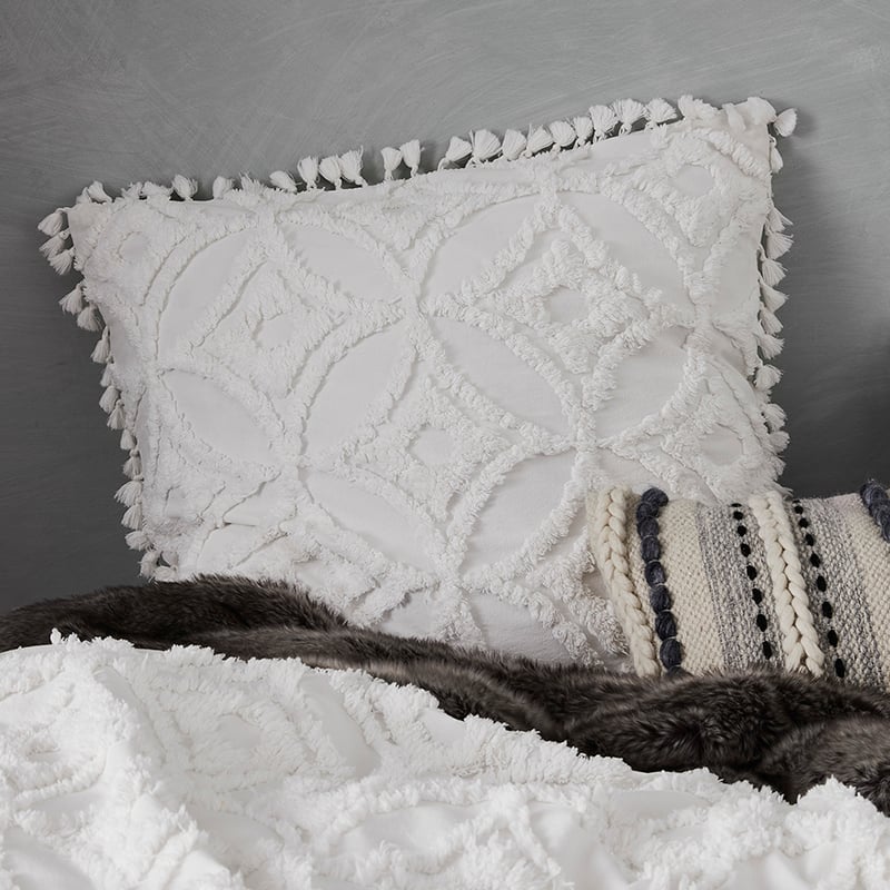 Armani Winter White Quilt Cover