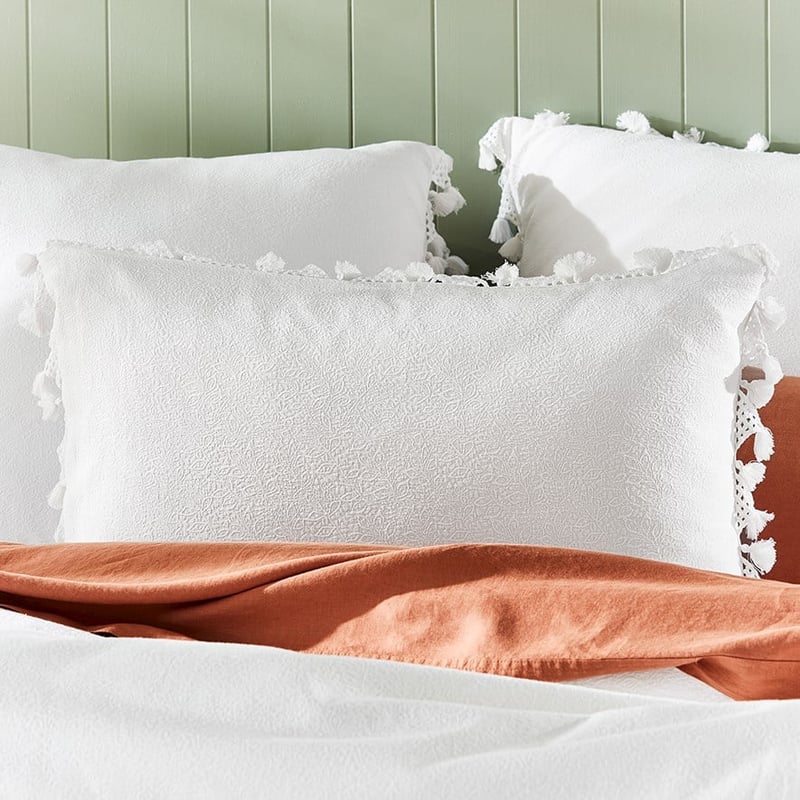 Farrow Tassel Creme Quilt Cover