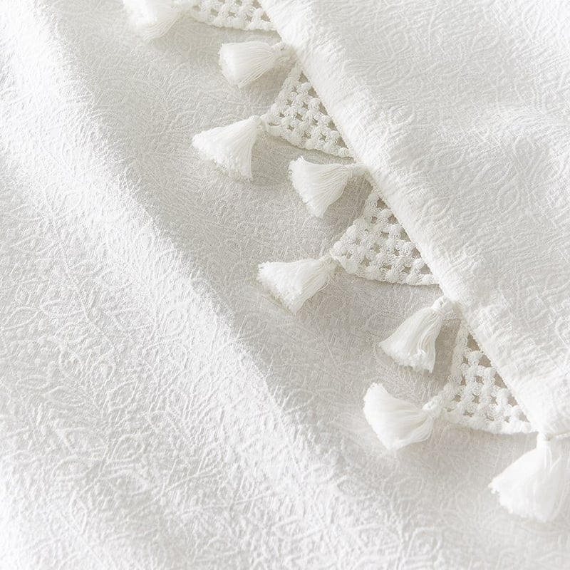 Farrow Tassel Creme Quilt Cover