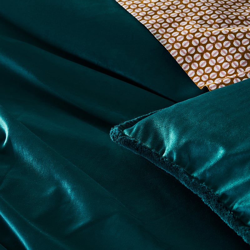 Columbia Fringe Velvet Queen Peacock Quilt Cover Separates