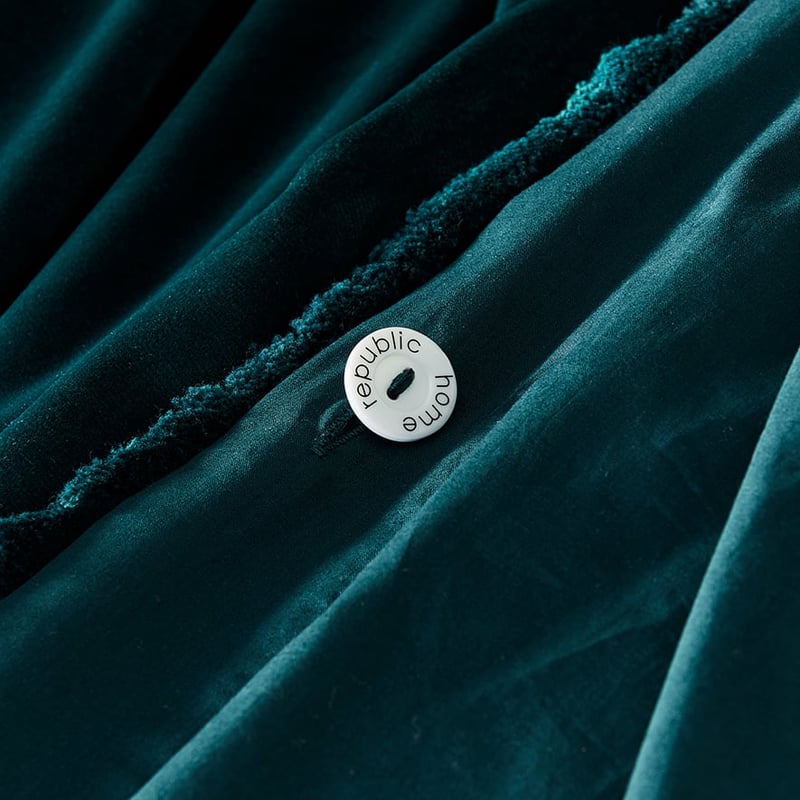 Columbia Fringe Velvet Queen Peacock Quilt Cover Separates