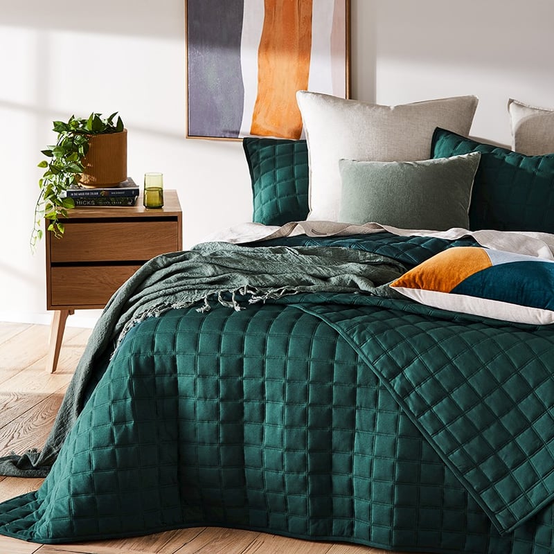 Murphy Jersey Bottle Green Quilted Coverlet Separates