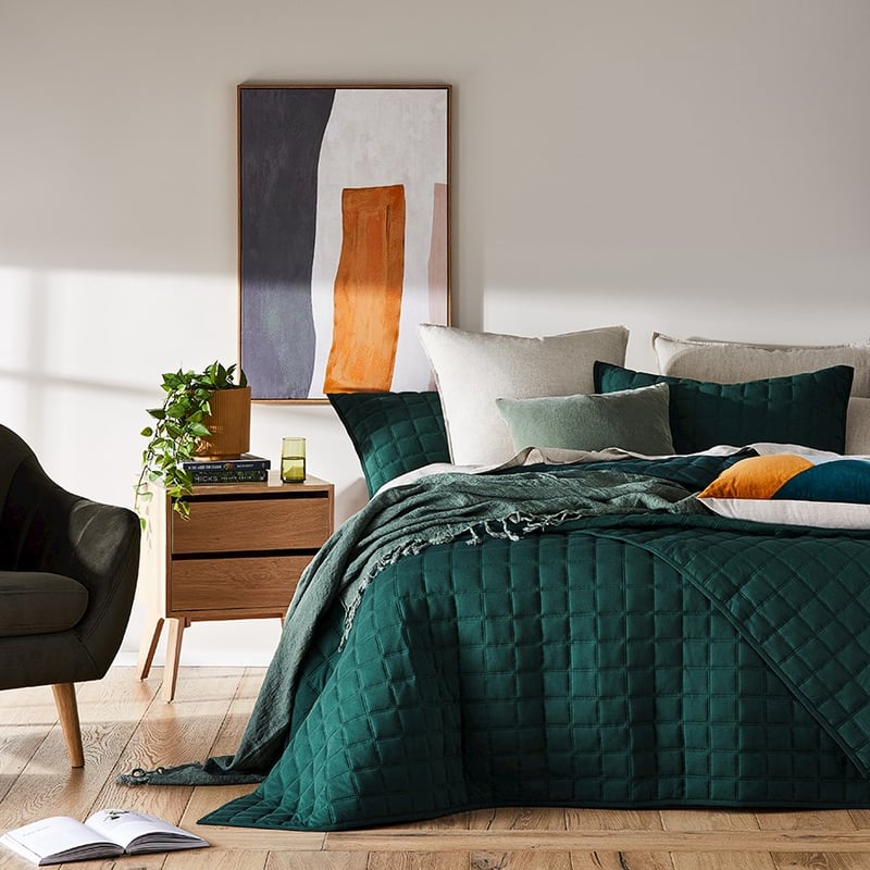 Murphy Jersey Bottle Green Quilted Coverlet Separates