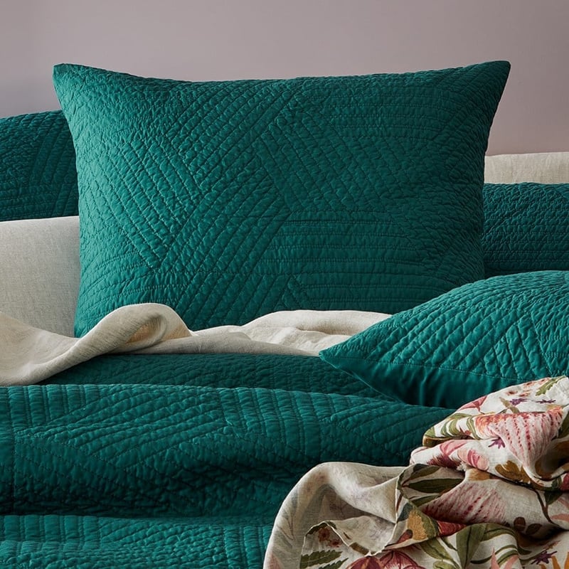 Kaito Bottle Green Quilted Quilt Cover Separates