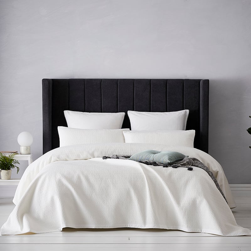 Maison Arles White Coverlet Separates