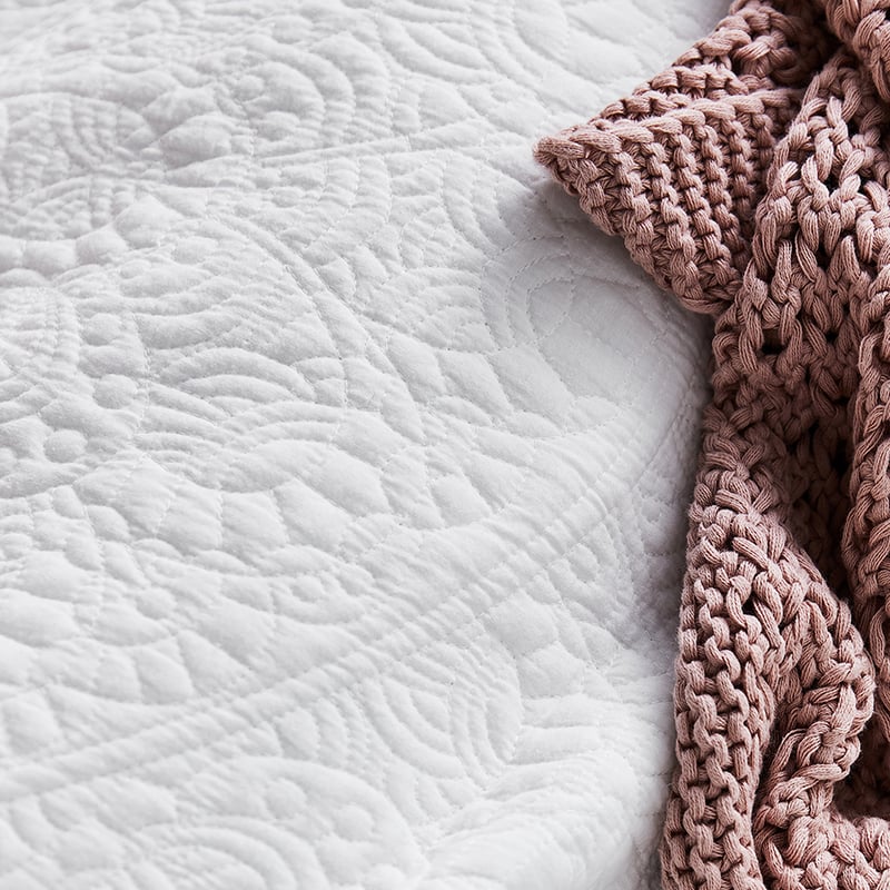 Avery White Quilted Quilt Cover Separates