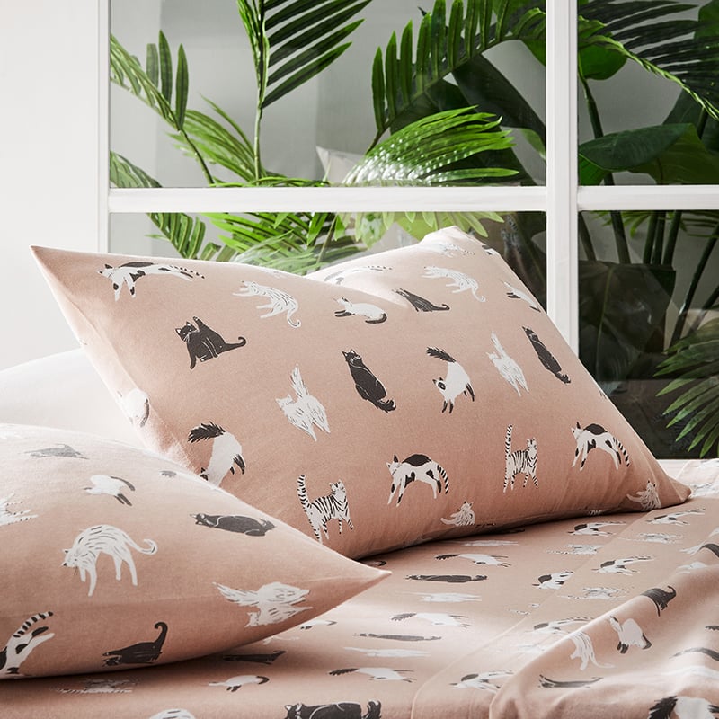 Novelty Printed Flannelette Pink Kitty Sheet Set