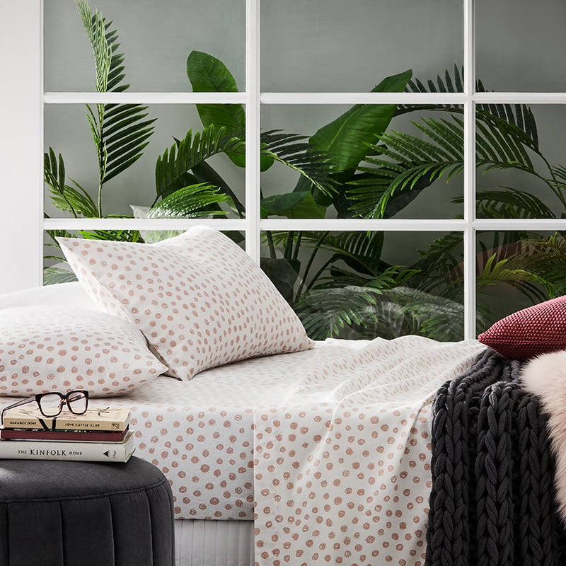 Novelty Printed Flannelette Pink Spot Sheet Set
