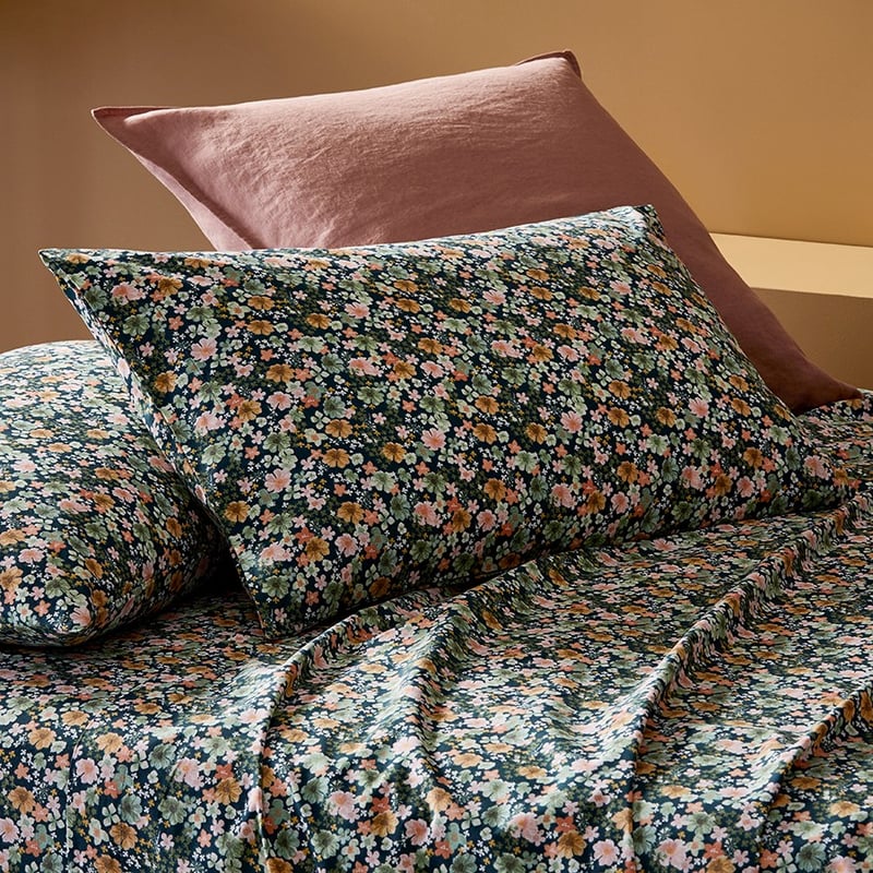 Printed Dark Floral Sheet Set