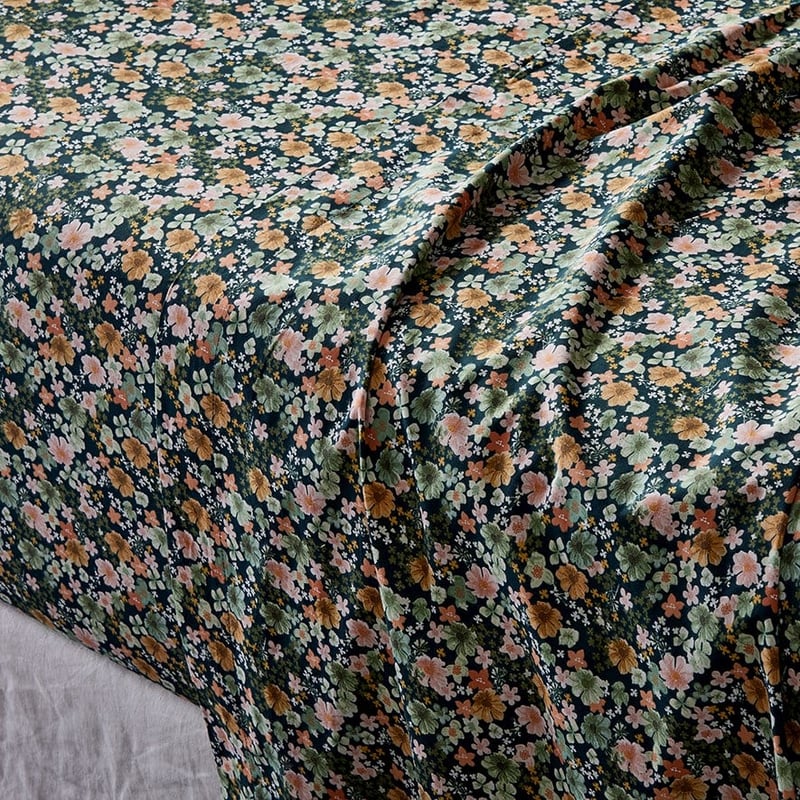 Printed Dark Floral Sheet Set