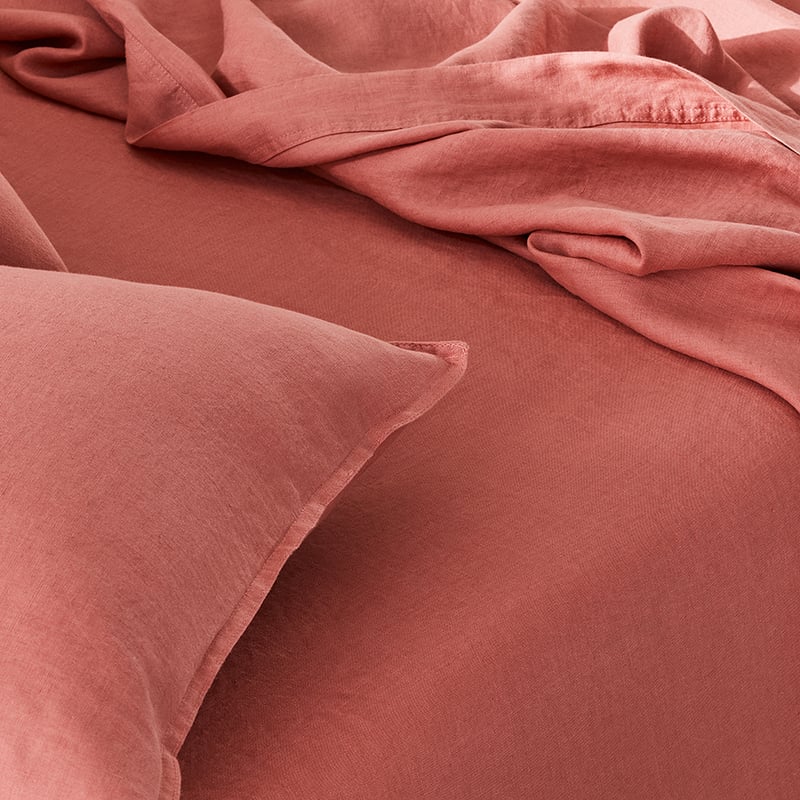 Vintage Washed Linen Rouge Sheet Set