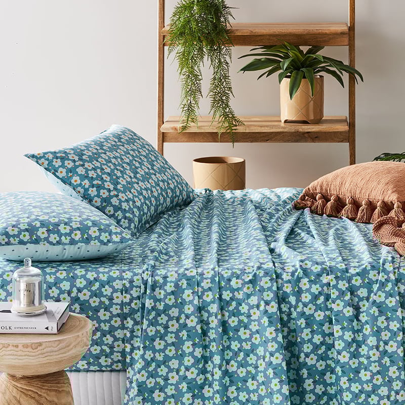 Stonewashed Printed Cotton Sage Daisy Sheet Separates