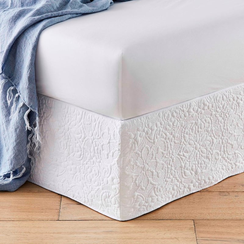 Chloe White Quilted Valance