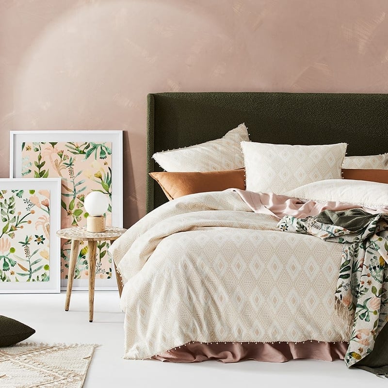 Norway Forest Boucle Bedhead  