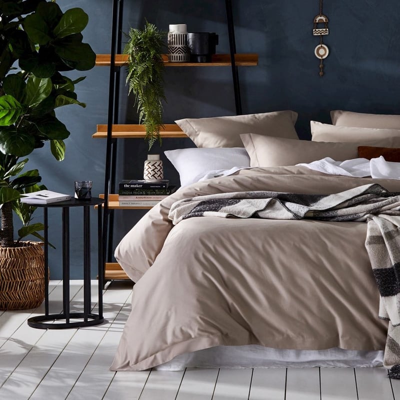 Muse Black C Table