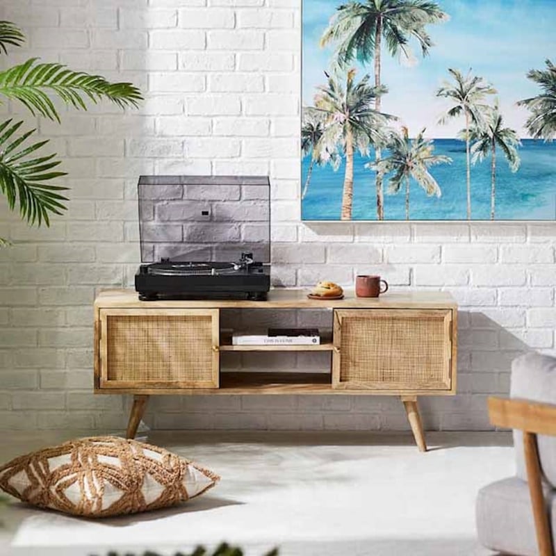Anjuna Small Natural Entertainment Unit