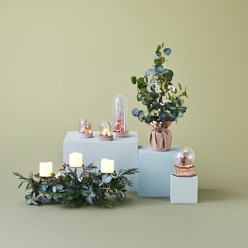 White Berry Gum Collection Green Candle Holder