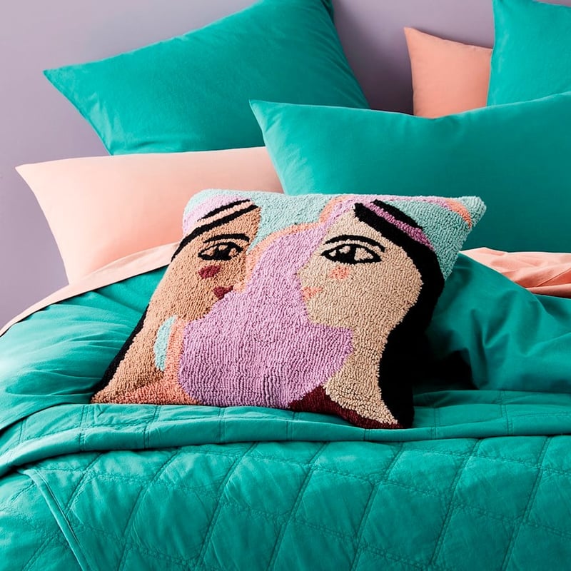 Mahilaon Multi Cushion