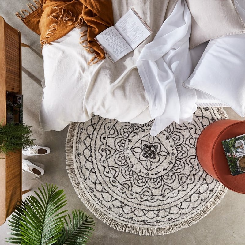 Amherst Round Mandala Rug