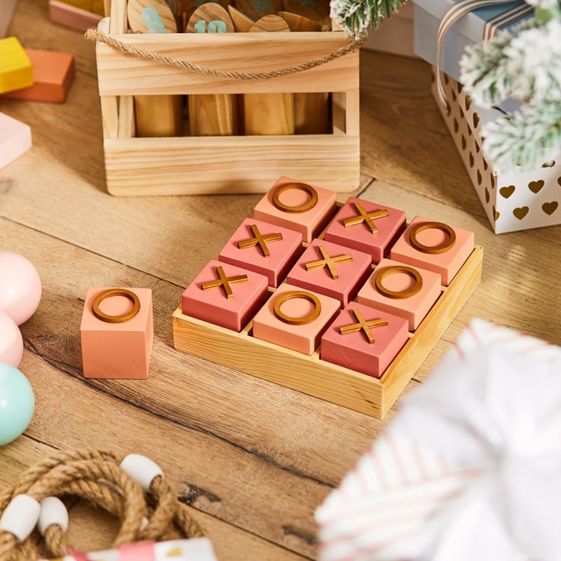 Summer Noughts & Crosses Game 