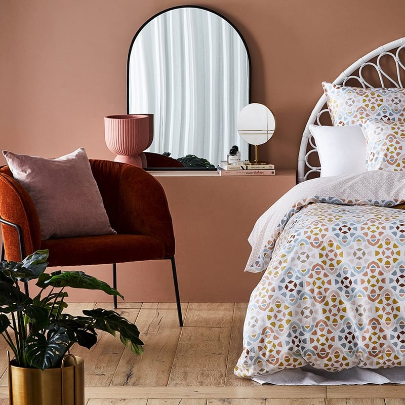 Gold Rim Marble White & Gold Statue Circle