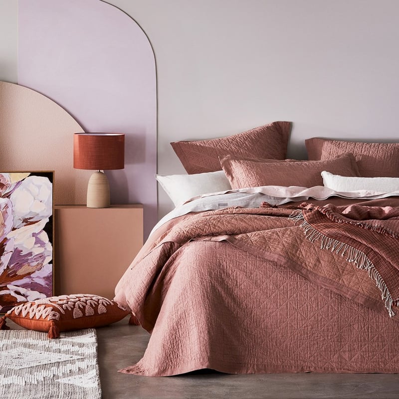 Kodu Nutmeg Table Lamp