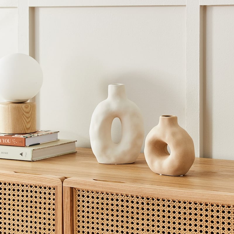 Circle Ring White Ring Vase 